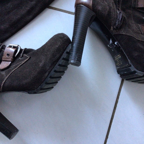 Boots - Picture 2 of 2